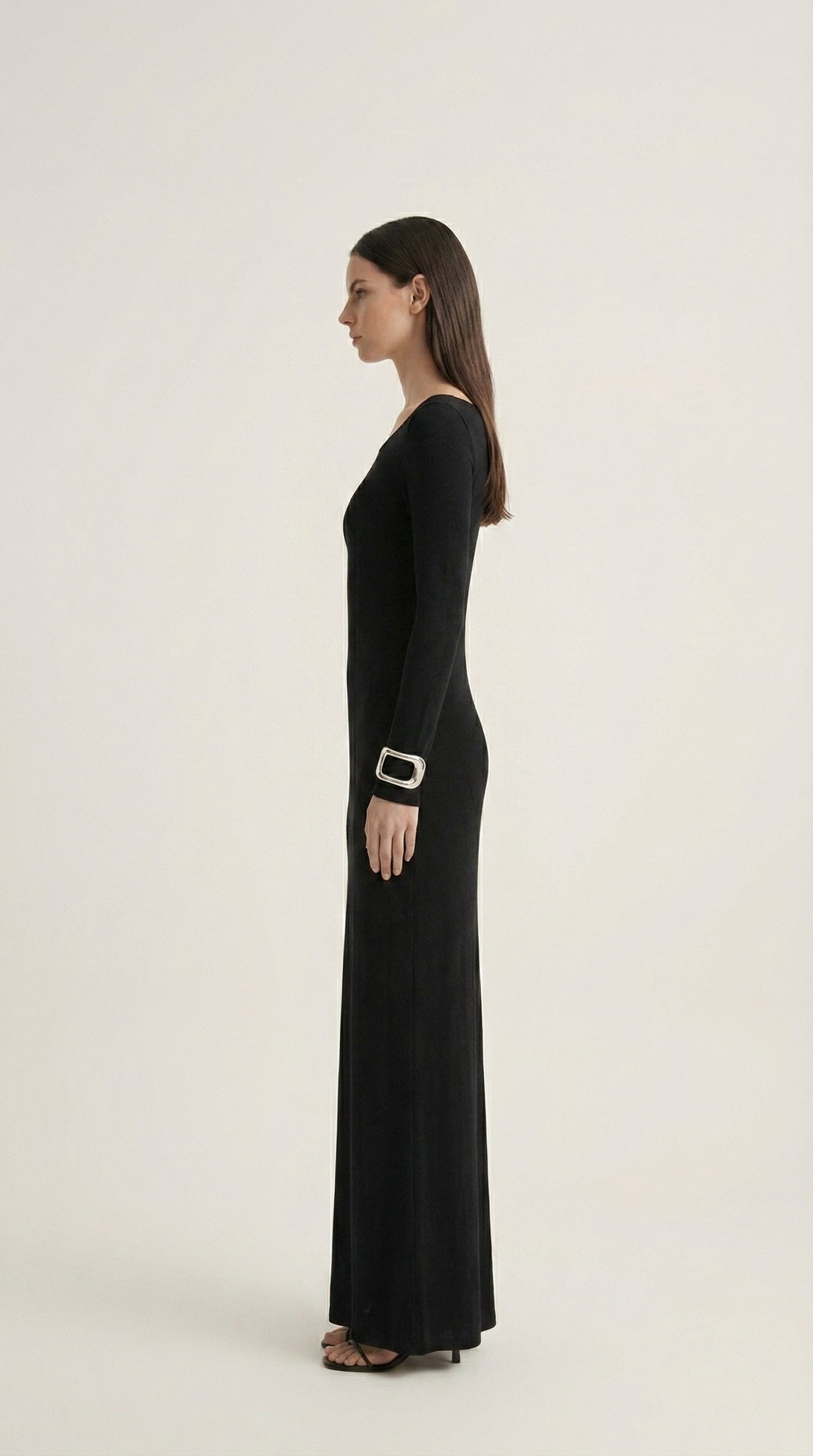 OBSIDIAN SILHOUETTE GOWN