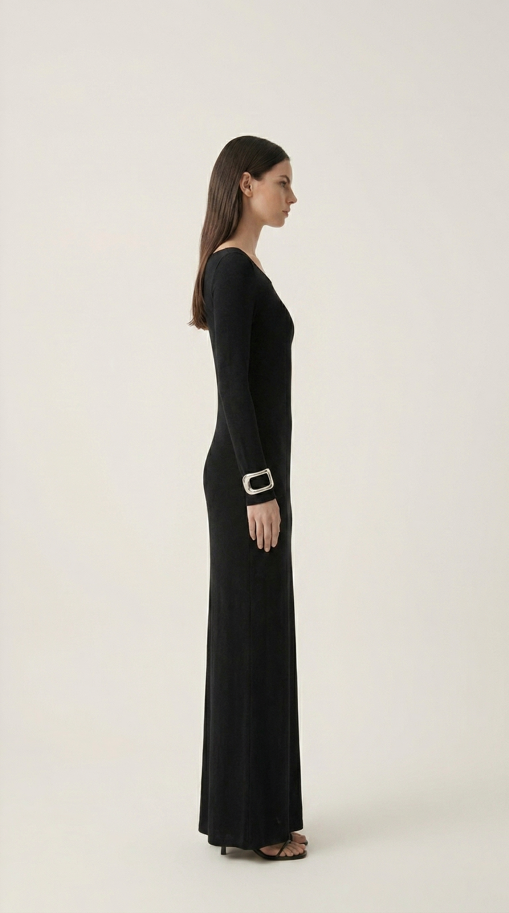 OBSIDIAN SILHOUETTE GOWN