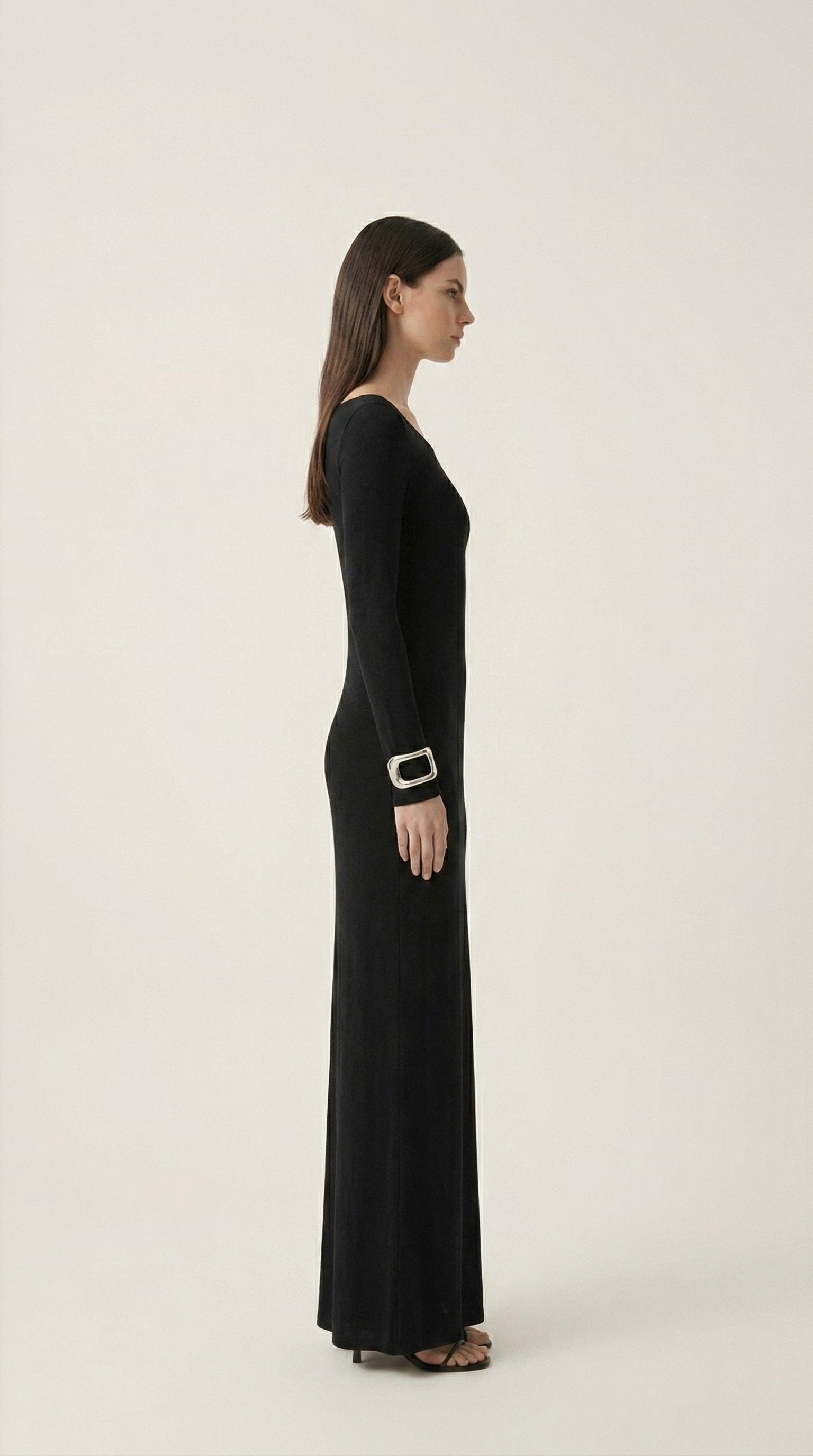 OBSIDIAN SILHOUETTE GOWN